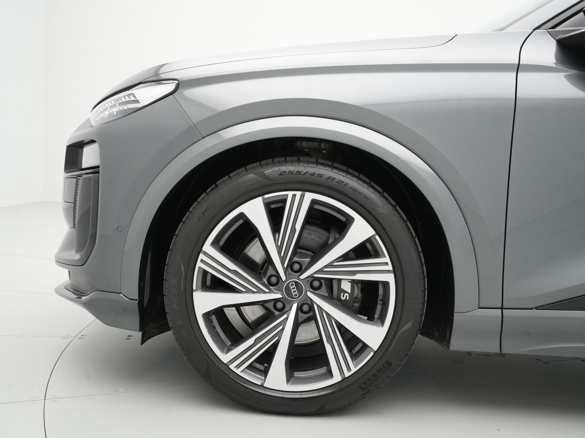 Audi - Q6 SQ6 e-tron SQ6 100 kWh - 2024