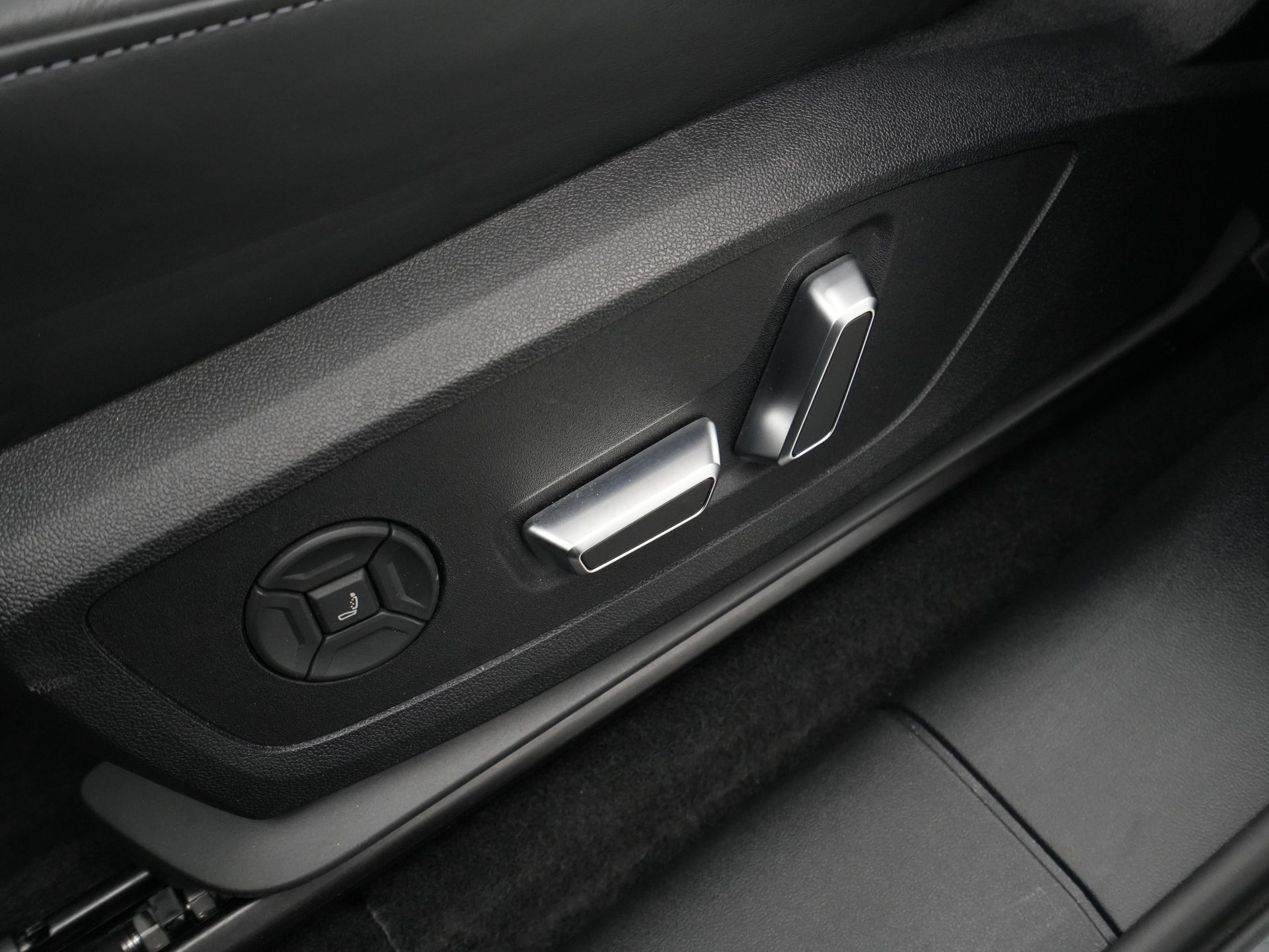 Audi - Q6 SQ6 e-tron SQ6 100 kWh - 2024