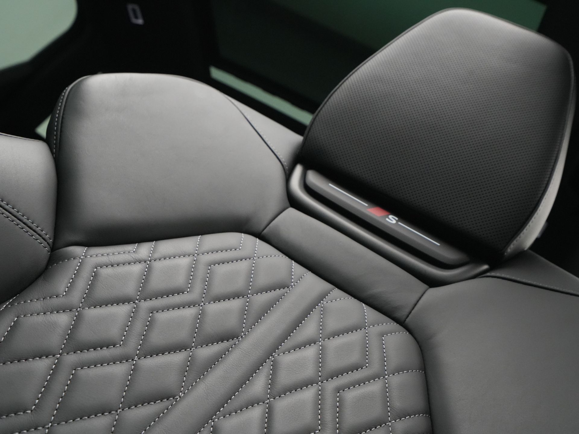 Audi - Q6 SQ6 e-tron SQ6 100 kWh - 2024