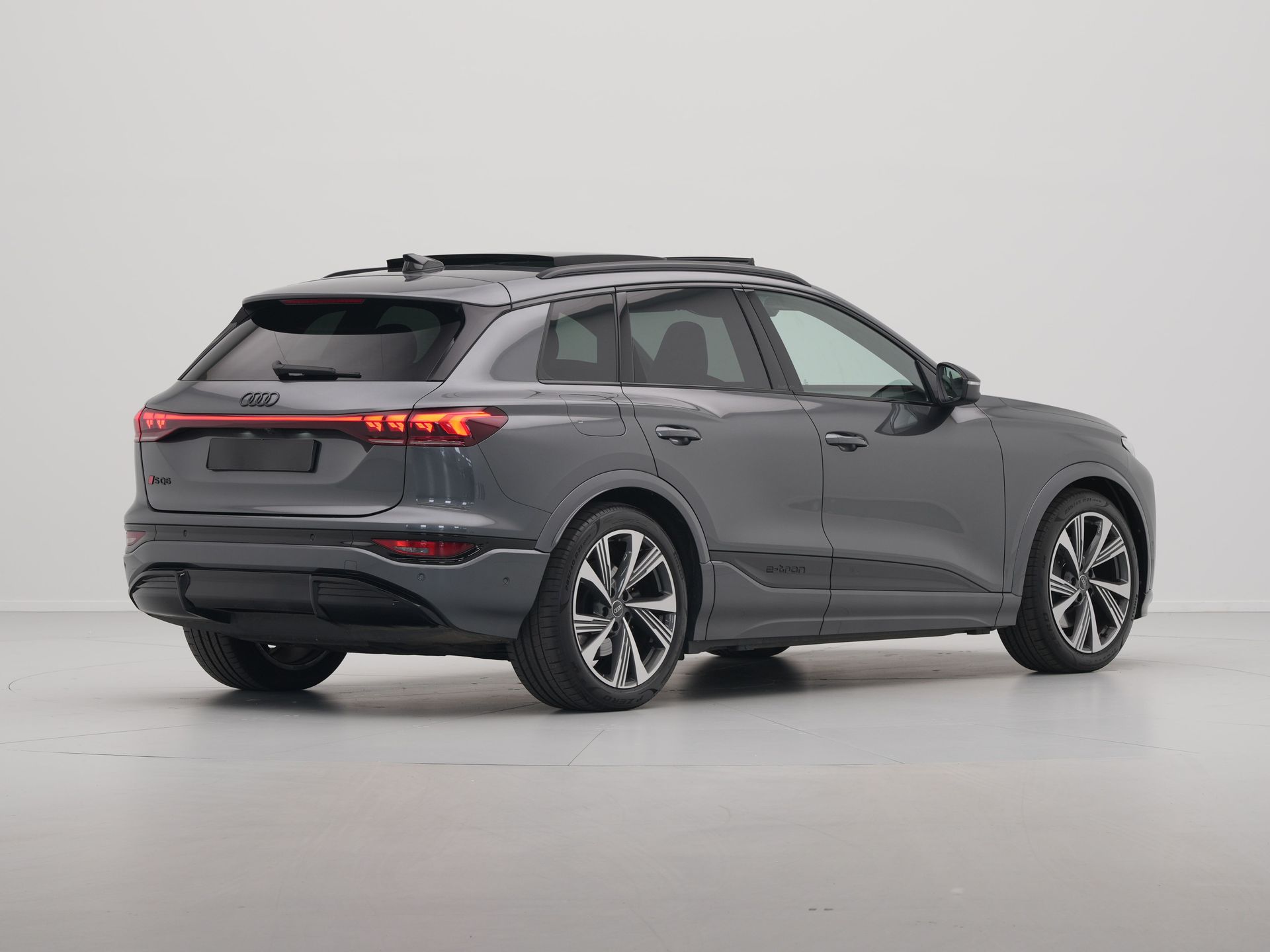 Audi - Q6 SQ6 e-tron SQ6 100 kWh - 2024